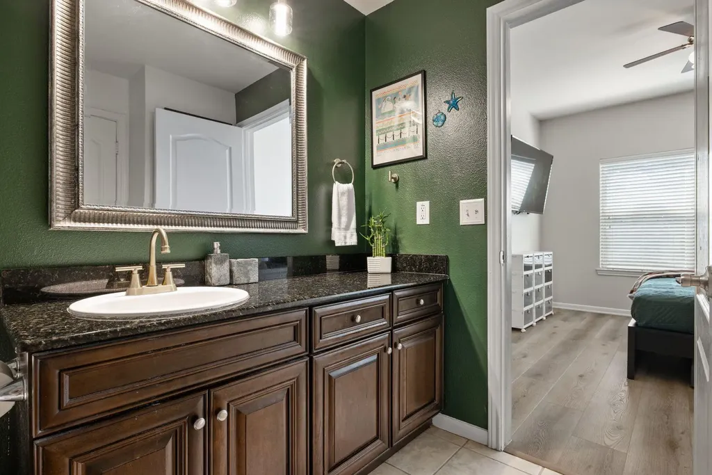 6000 Shepherd Mountain Cove Austin TX 78730