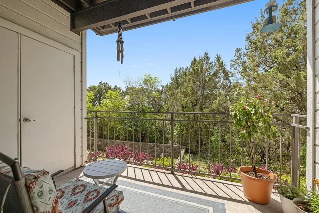 6000 Shepherd Mountain Cove Austin TX 78730