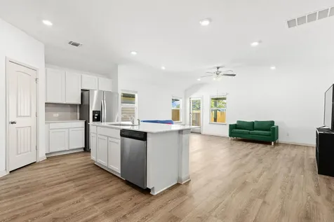 203 Mulberry Creek Lane Hutto TX 78634