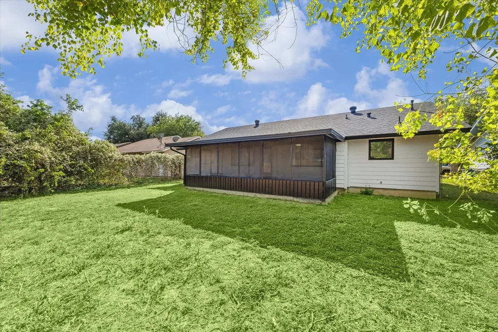 6411 Sandshof Drive Austin TX 78724