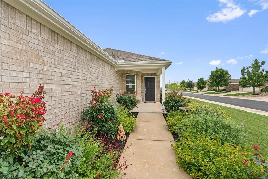 400 Fannin Court Georgetown TX 78633
