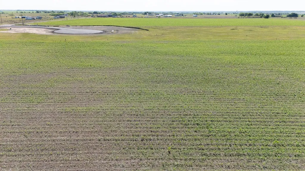 450 County Road 423 Taylor TX 76574