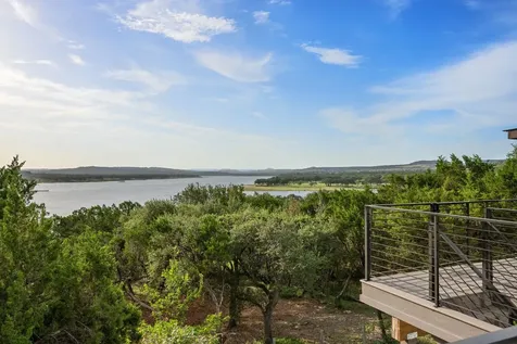 6300 Lakeshore Drive Lago Vista TX 78645