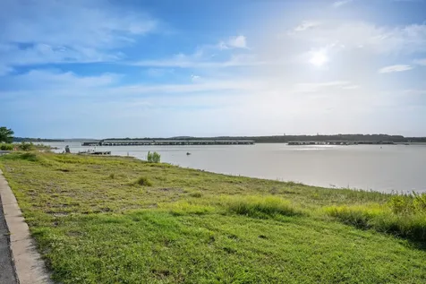 6300 Lakeshore Drive Lago Vista TX 78645
