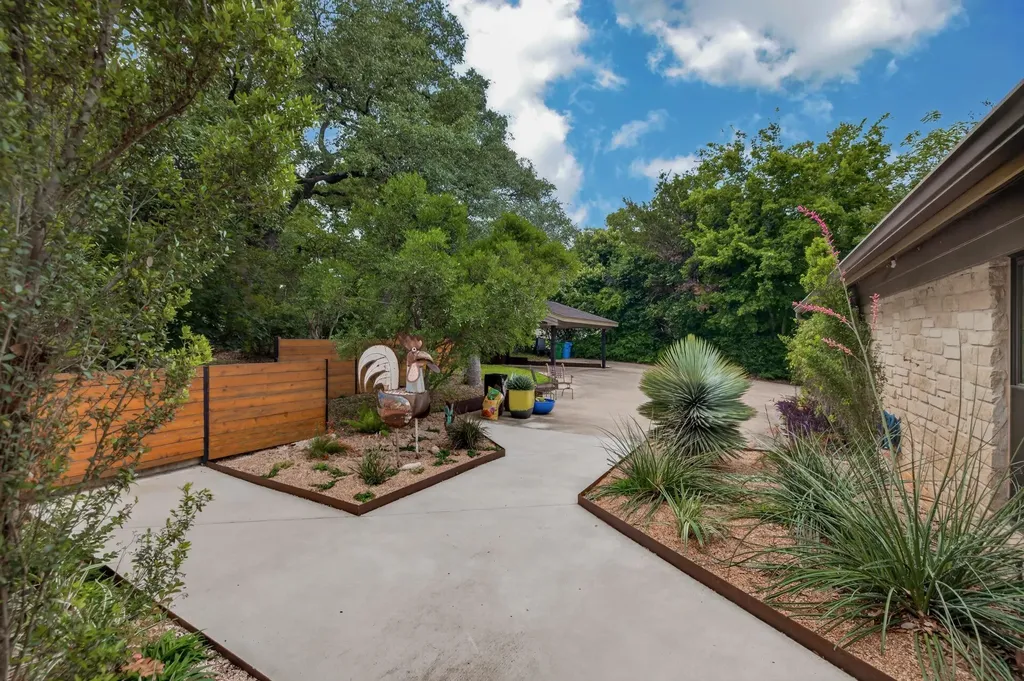 18 Sundown Parkway Austin TX 78746