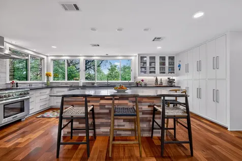 18 Sundown Parkway Austin TX 78746