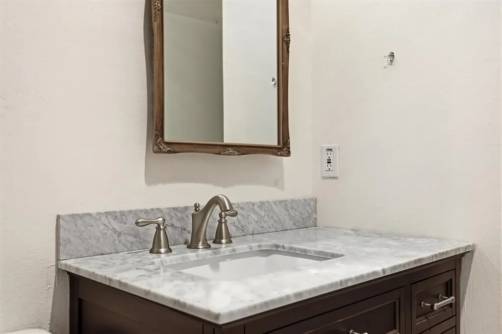 7737 Croftwood Drive Austin TX 78749
