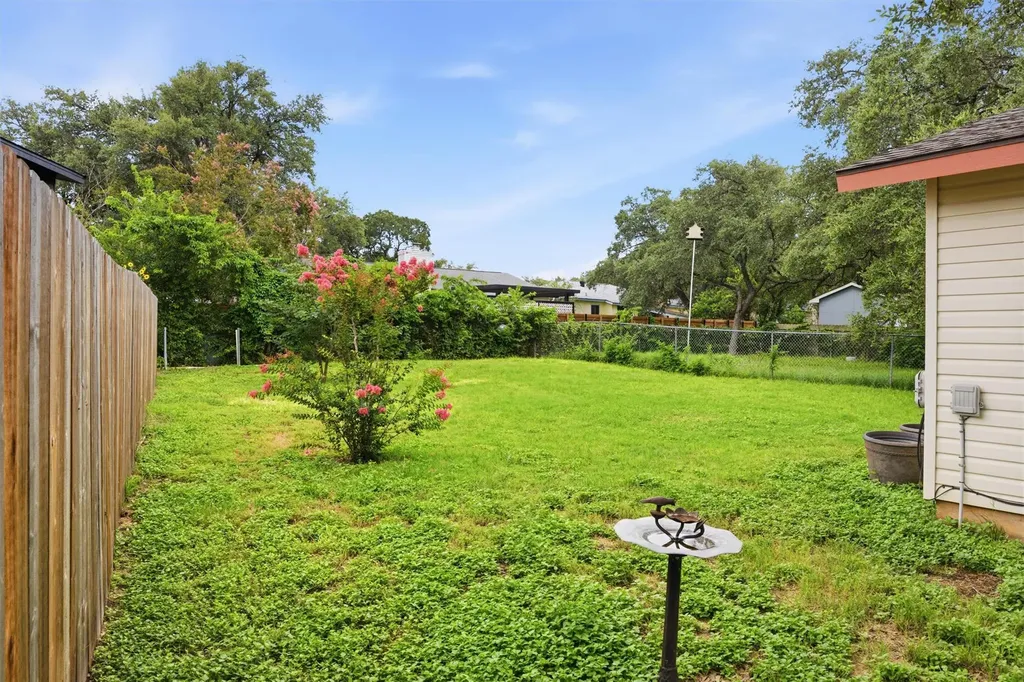 7737 Croftwood Drive Austin TX 78749