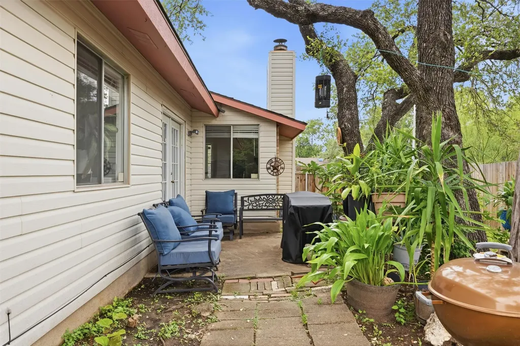 7737 Croftwood Drive Austin TX 78749