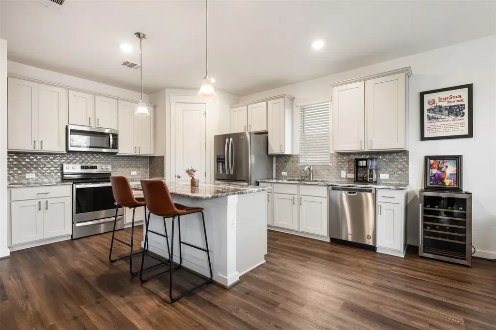 8204 Prairie Rye Drive Lago Vista TX 78645