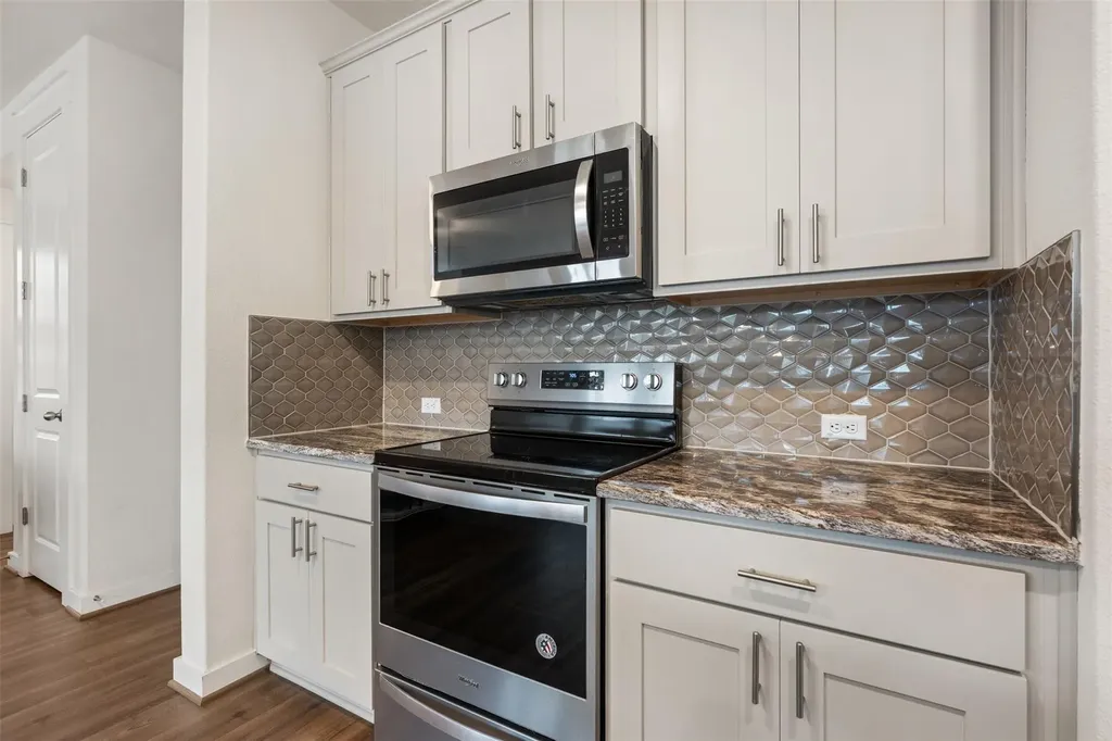 8204 Prairie Rye Drive Lago Vista TX 78645