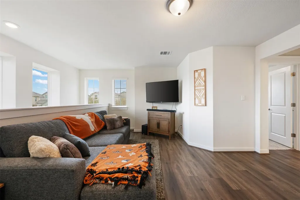 8204 Prairie Rye Drive Lago Vista TX 78645