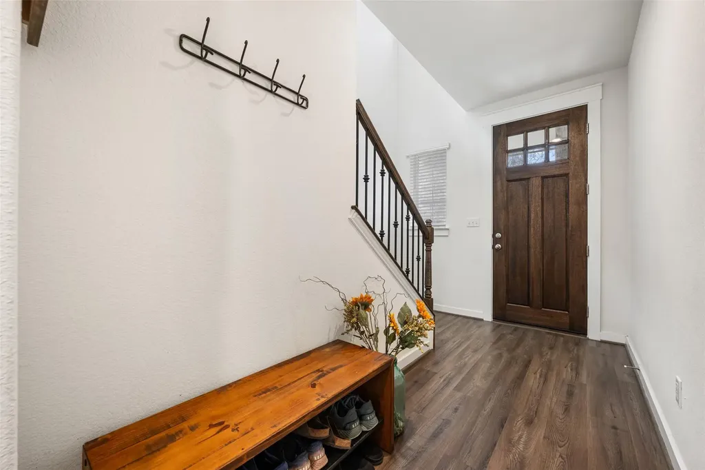 8204 Prairie Rye Drive Lago Vista TX 78645