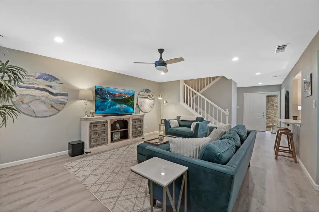 11512 Tin Cup Drive Austin TX 78750