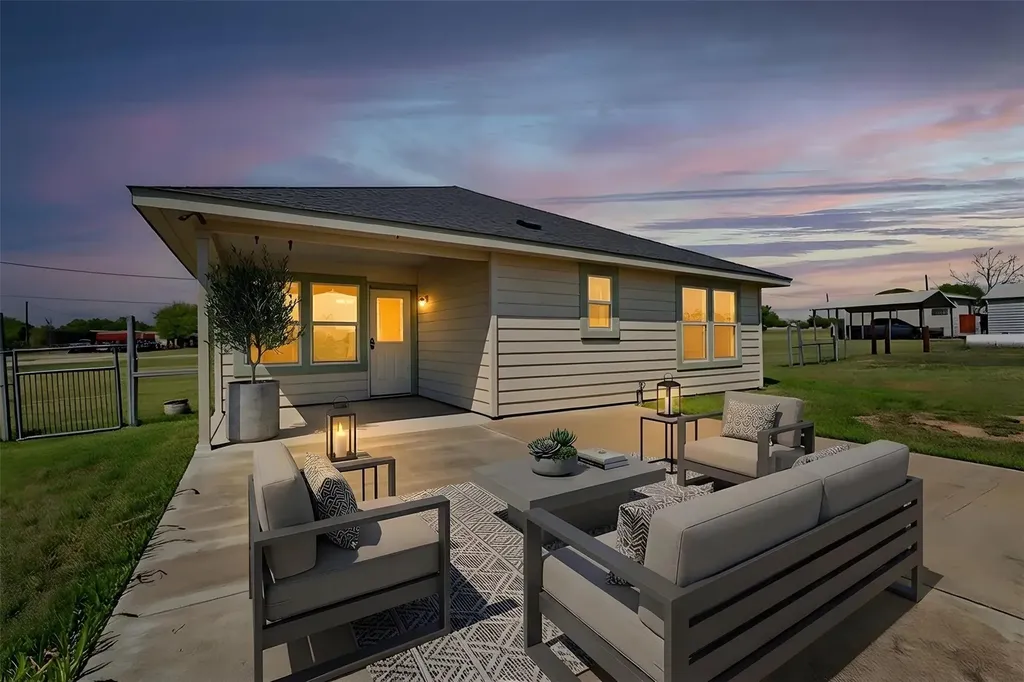 833 Thousand Oaks Trail Liberty Hill TX 78642
