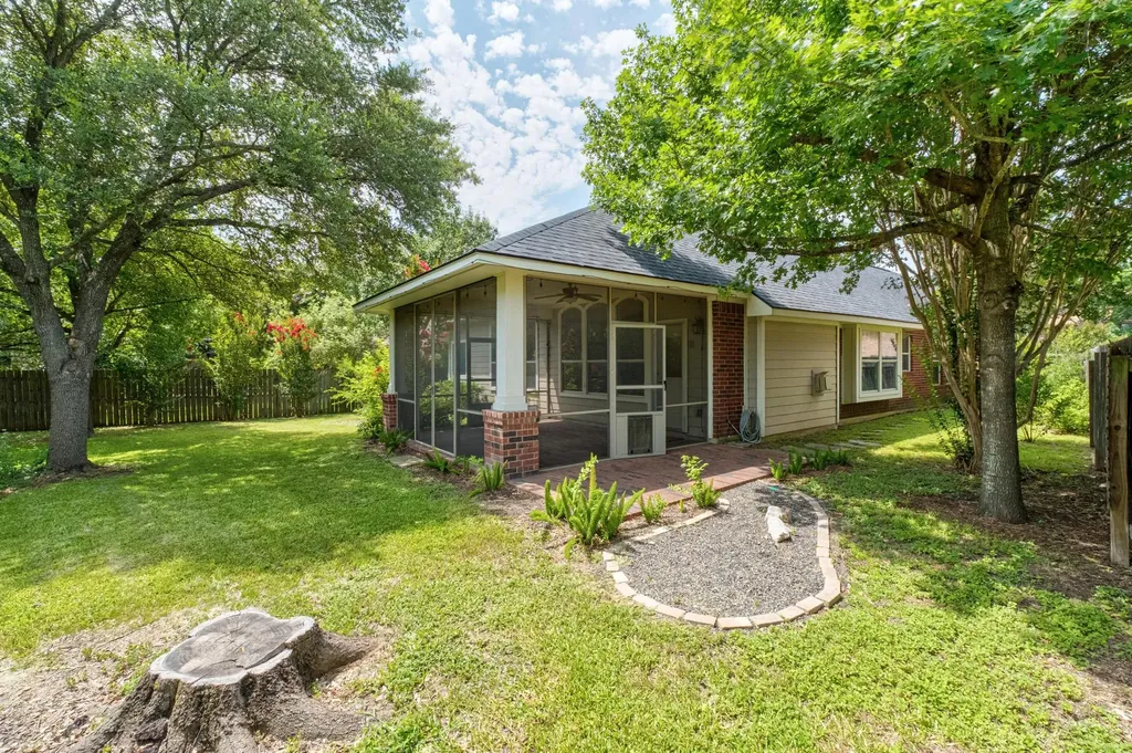 6910 Poncha Pass Austin TX 78749