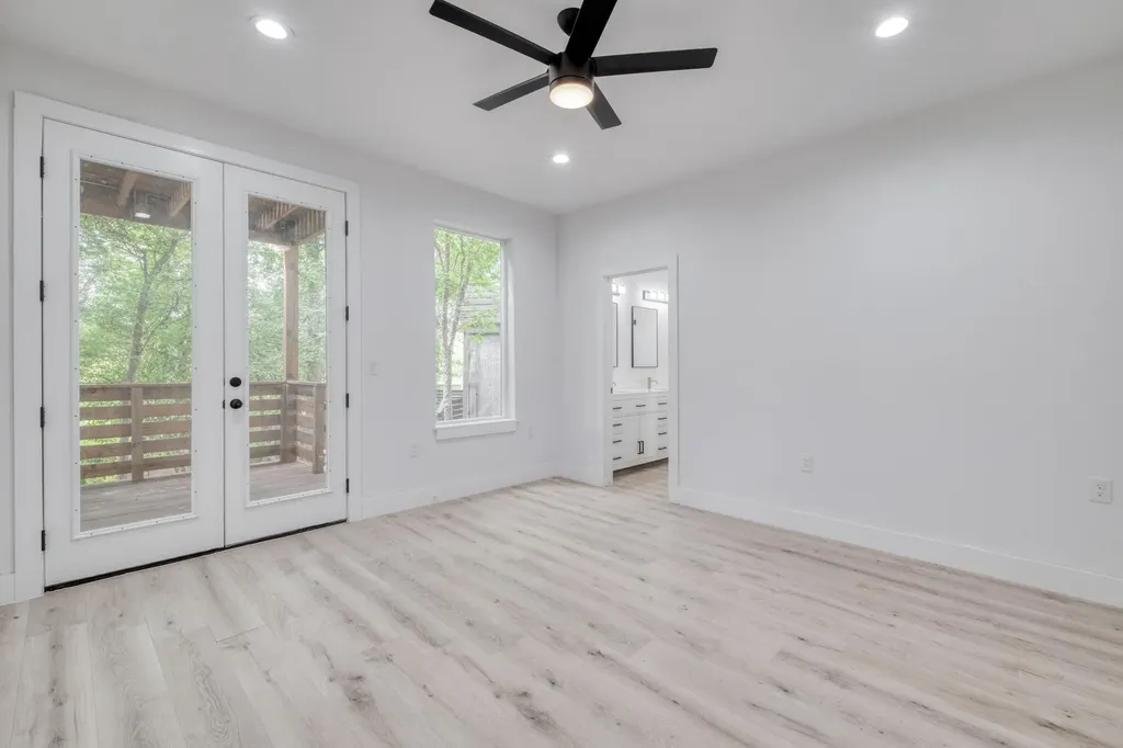 5211 Rob Scott Street Austin TX 78721