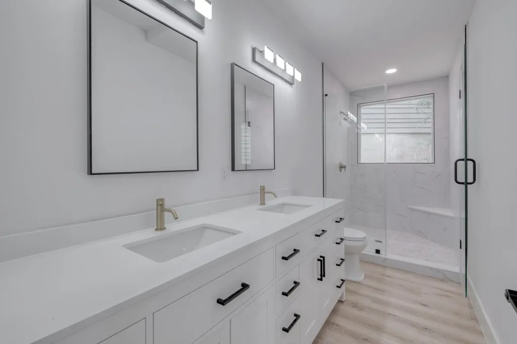 5211 Rob Scott Street Austin TX 78721