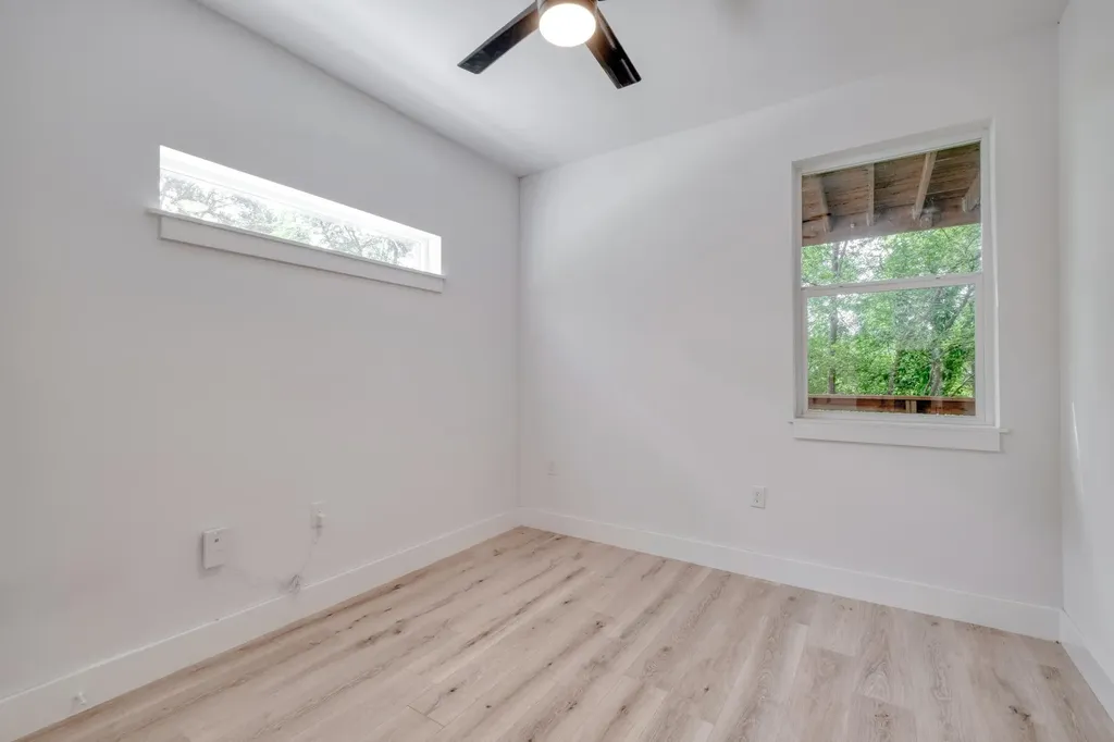 5211 Rob Scott Street Austin TX 78721