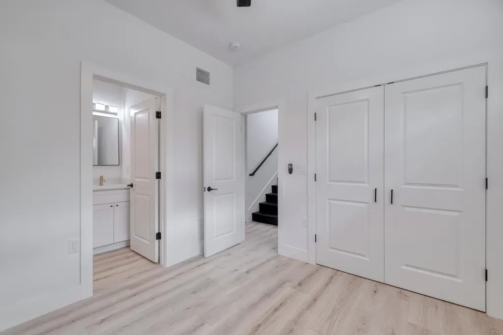 5211 Rob Scott Street Austin TX 78721
