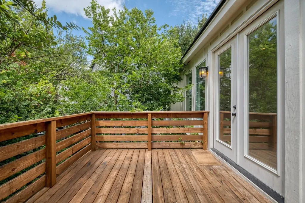 5211 Rob Scott Street Austin TX 78721