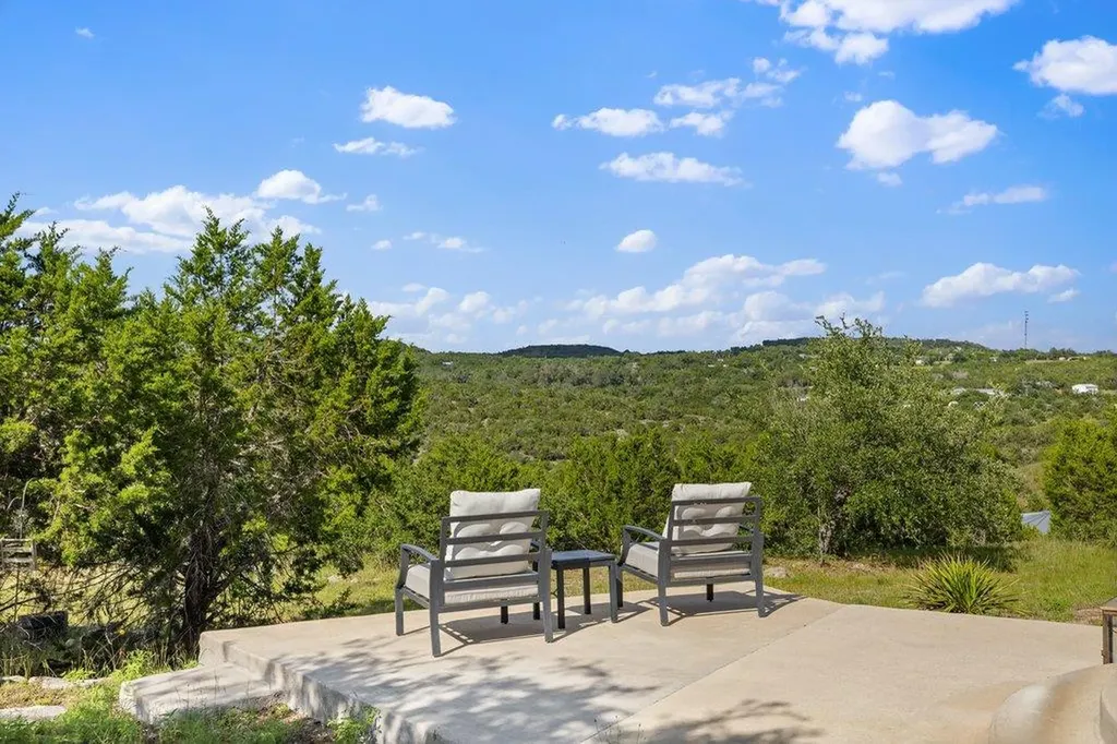 360 Stacey Ann Cove Dripping Springs TX 78620