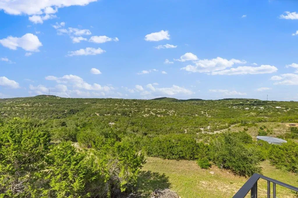 360 Stacey Ann Cove Dripping Springs TX 78620