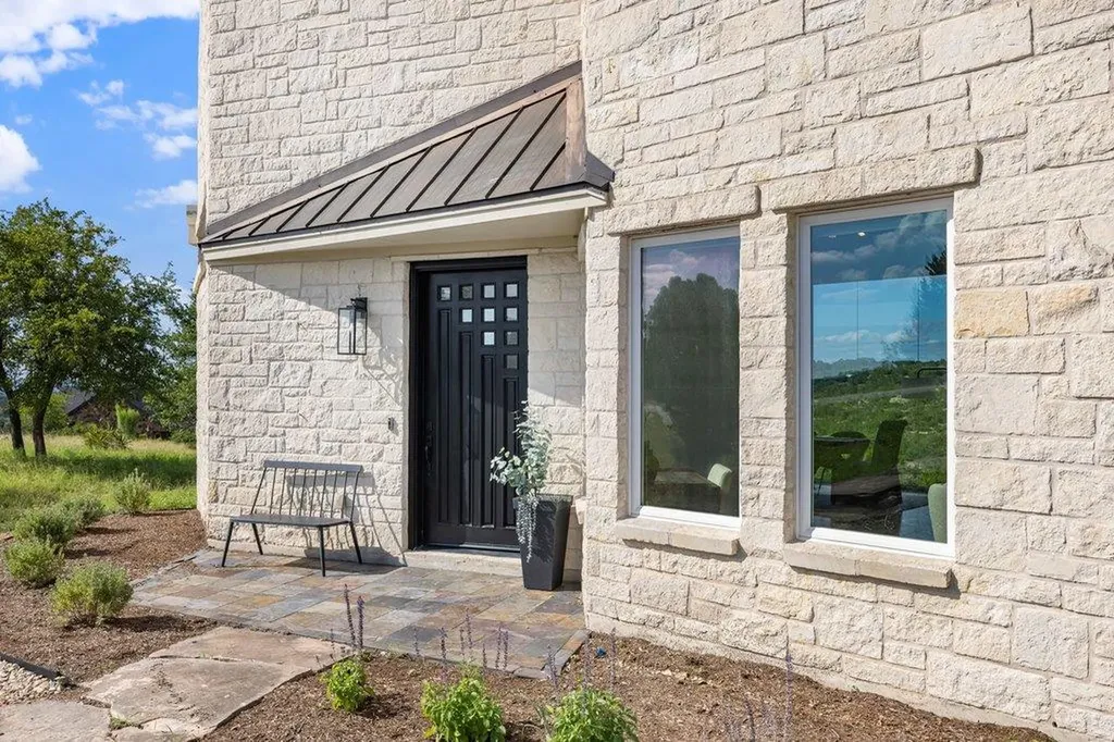 360 Stacey Ann Cove Dripping Springs TX 78620