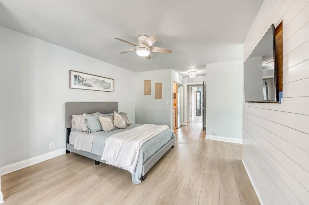 200 Free Rein Horseshoe Bay TX 78657