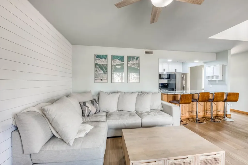 200 Free Rein Horseshoe Bay TX 78657