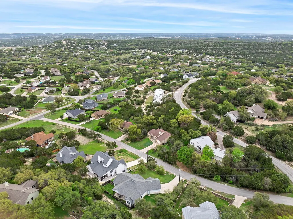 706 Stow Drive Spicewood TX 78669
