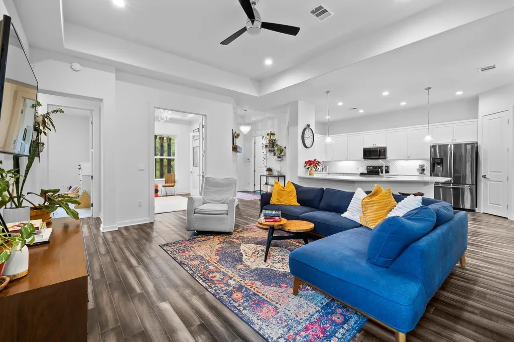 706 Stow Drive Spicewood TX 78669