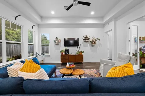 706 Stow Drive Spicewood TX 78669