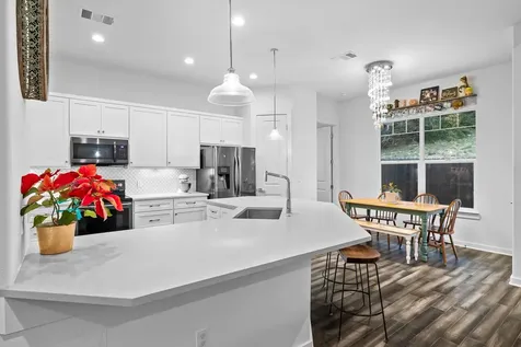 706 Stow Drive Spicewood TX 78669