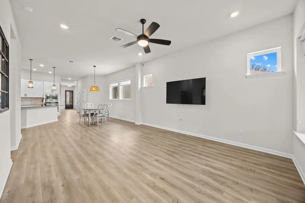 117 Monterey Oak Trail Georgetown TX 78628