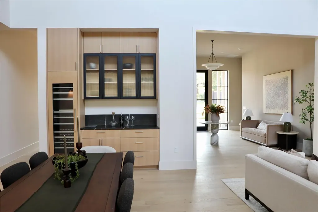 6102 Forest Hills Drive Austin TX 78746