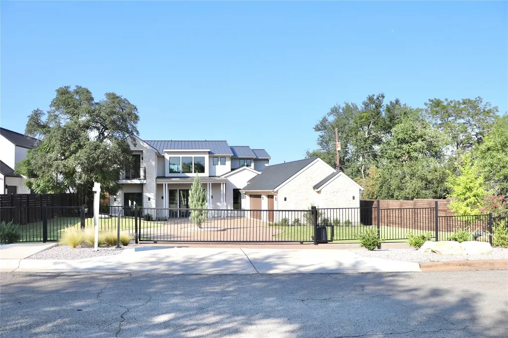 6102 Forest Hills Drive Austin TX 78746