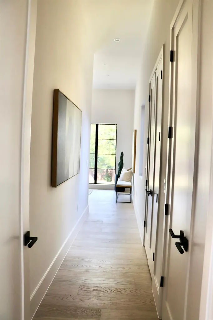 6102 Forest Hills Drive Austin TX 78746