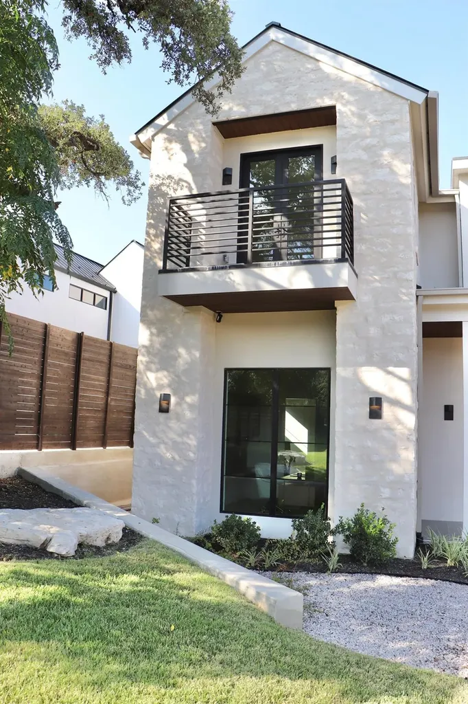 6102 Forest Hills Drive Austin TX 78746