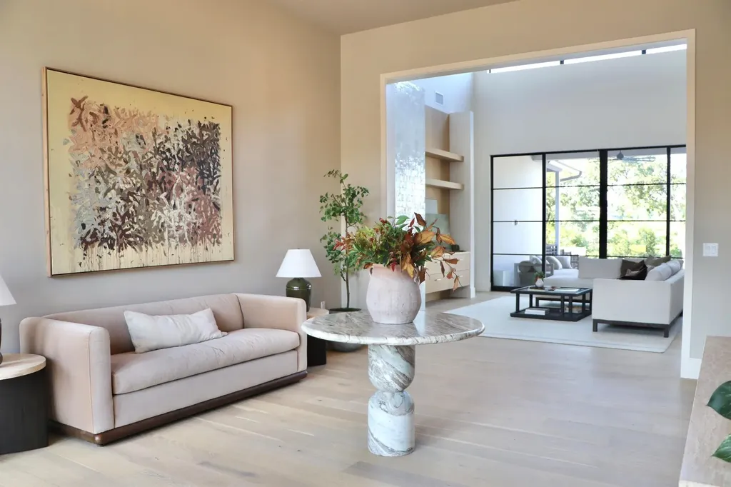 6102 Forest Hills Drive Austin TX 78746