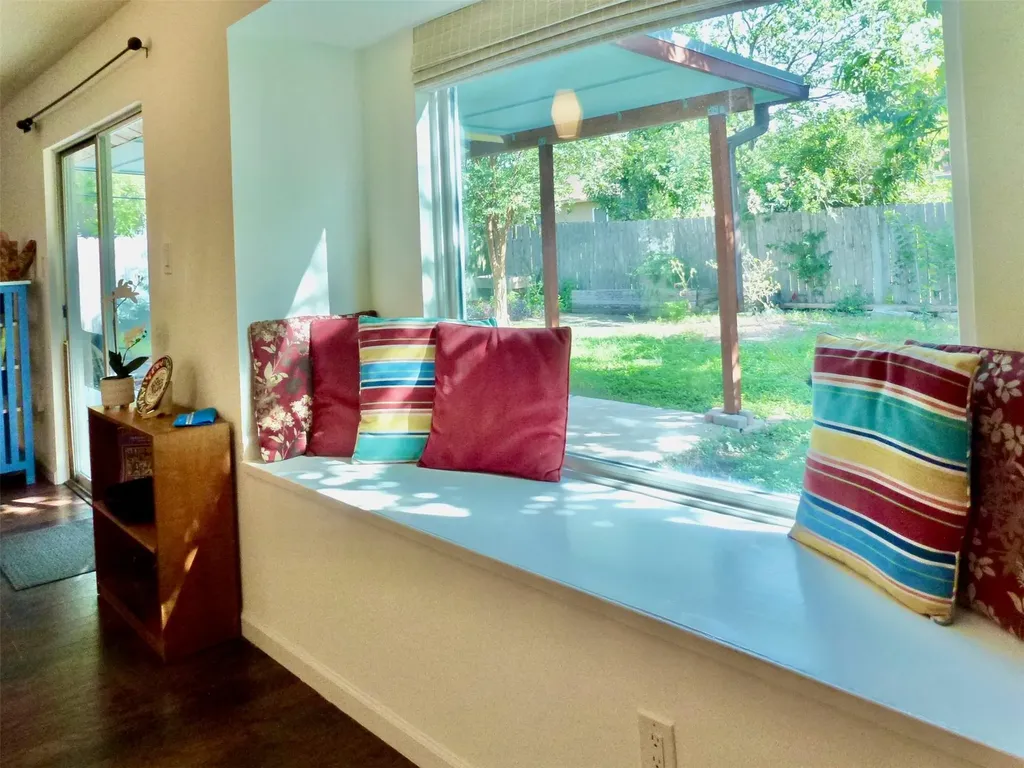 1213 Dunstan Drive Austin TX 78745