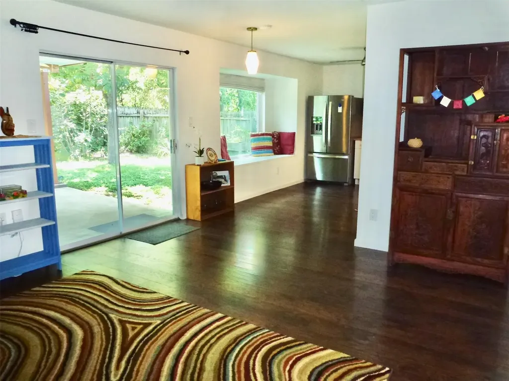 1213 Dunstan Drive Austin TX 78745
