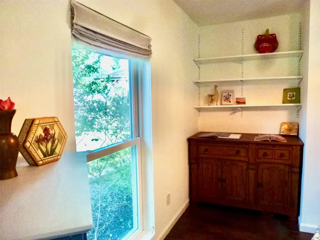 1213 Dunstan Drive Austin TX 78745