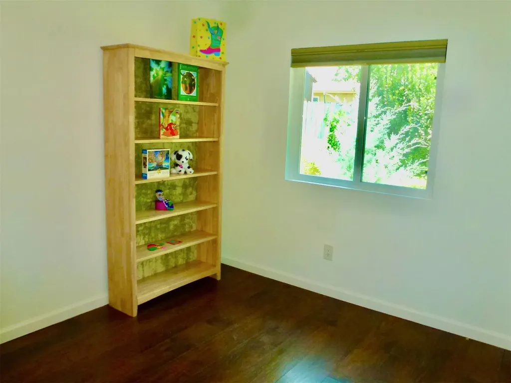 1213 Dunstan Drive Austin TX 78745