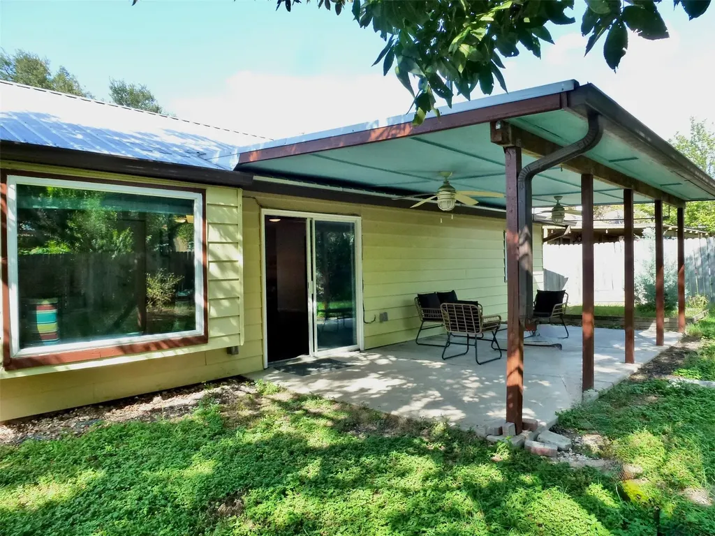 1213 Dunstan Drive Austin TX 78745