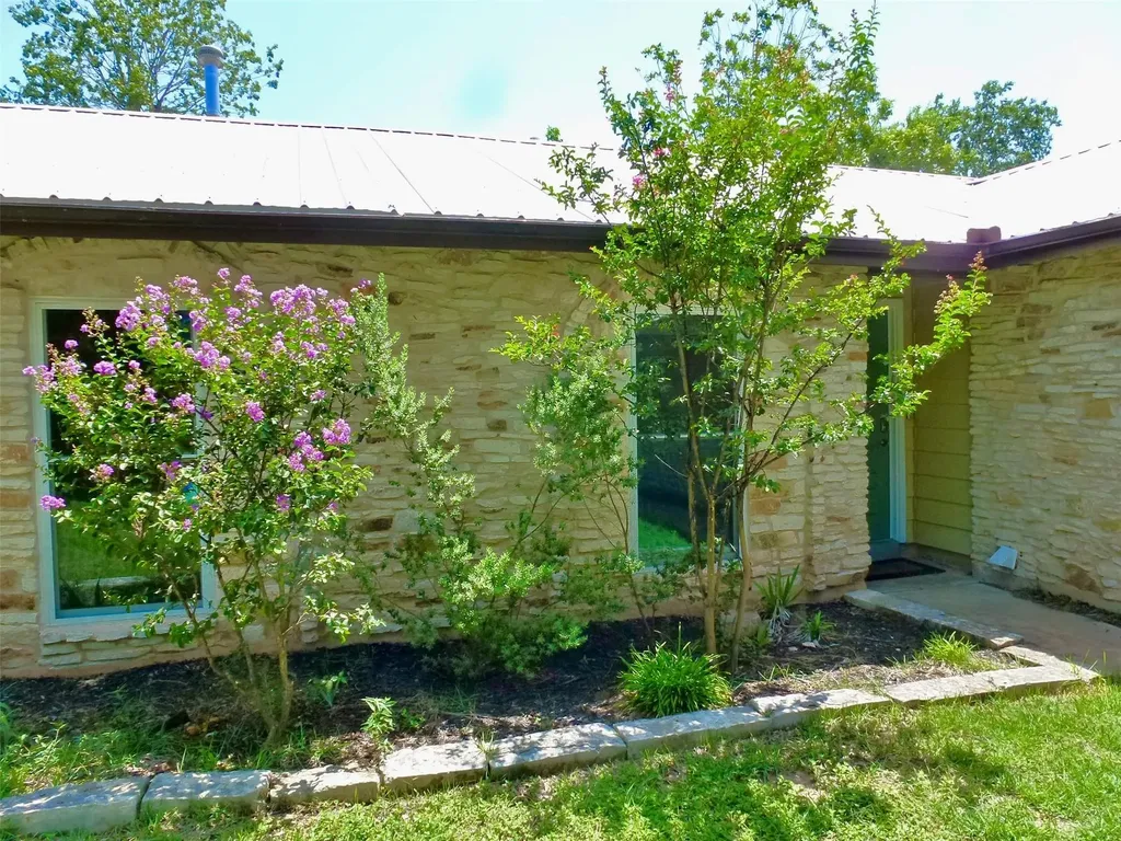 1213 Dunstan Drive Austin TX 78745