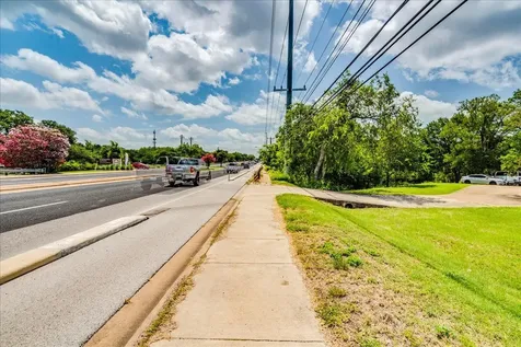 3225 W Slaughter Lane Austin TX 78748