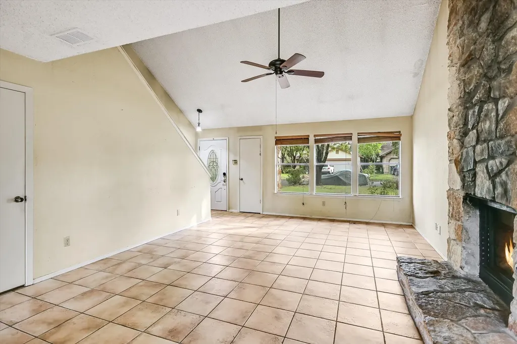 7505 Islander Drive Austin TX 78749