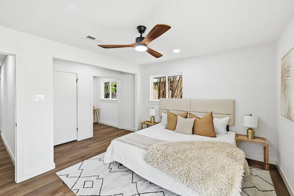 9801 Oak Hollow Drive Austin TX 78758