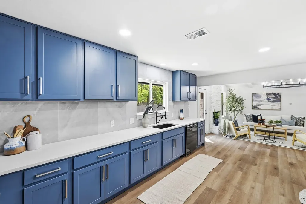 9801 Oak Hollow Drive Austin TX 78758